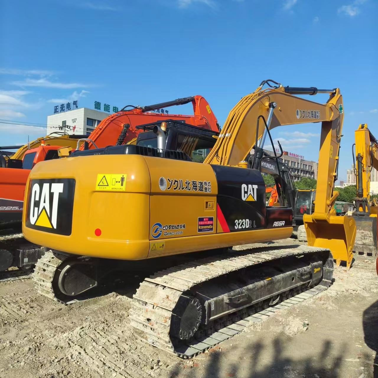 Багер гасеничар CATERPILLAR 323D