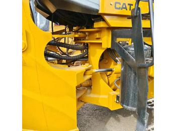Натоварувач на тркала CATERPILLAR 966H: слика 4