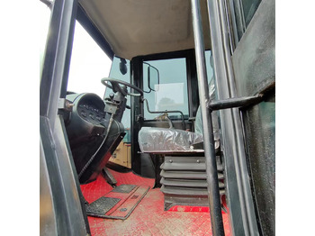 Натоварувач на тркала CATERPILLAR 966H: слика 3