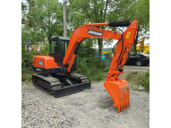 Багер гасеничар DOOSAN DH60
