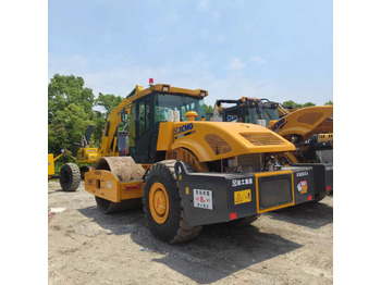 Лизинг на XCMG XS263J XCMG XS263J: слика 4