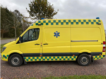 Амбулантно возило Mercedes-Benz Sprinter II Kasten 316 CDI Aut Ambulance: слика 2