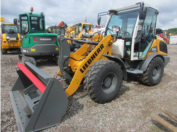 Натоварувач на тркала LIEBHERR L 506