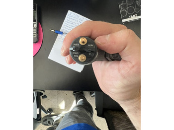 Нов Инјектор за Камион Bosch 2023 5801906153 Bosch 2023: слика 2 Нов Инјектор за Камион Bosch 2023 5801906153 Bosch 2023: слика 2