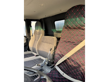 Камион миксер за бетон SINOTRUCK: слика 3 Камион миксер за бетон SINOTRUCK: слика 3