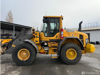 Натоварувач на тркала VOLVO L90G