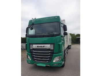 Камион сандучар DAF XF