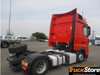 Камион влекач Mercedes-Benz Actros 1845 LS nRL: слика 3