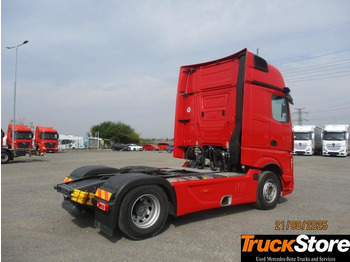 Камион влекач Mercedes-Benz Actros 1848 LS: слика 3