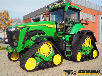 Трактор JOHN DEERE