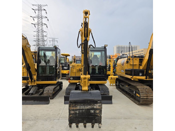 Мини багер Caterpillar 306E2: слика 5
