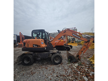 Багер на тркала DOOSAN DX60W