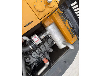 Багер гасеничар HYUNDAI R220LC-9S: слика 3