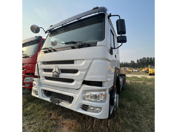 Лизинг на SINOTRUK HOWO tralier head SINOTRUK HOWO tralier head: слика 1