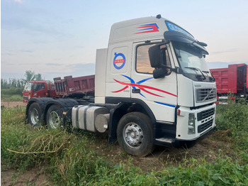 Камион влекач VOLVO FM 440