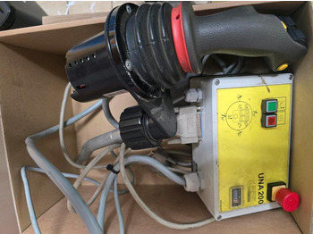 Косилка за жива ограда Dücker UNA 200 Mähausleger Böschungsmulcher Böschungsmäher Seitenmulcher Multicar Ladog Bucher Unimog: слика 5 Косилка за жива ограда Dücker UNA 200 Mähausleger Böschungsmulcher Böschungsmäher Seitenmulcher Multicar Ladog Bucher Unimog: слика 5