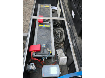 Приколка Nissen LED Absperrtafel FAT Verkehrsleittafel Verkehrssicherungsanhänger Verkehrsleitanhänger Sperrwand: слика 5 Приколка Nissen LED Absperrtafel FAT Verkehrsleittafel Verkehrssicherungsanhänger Verkehrsleitanhänger Sperrwand: слика 5