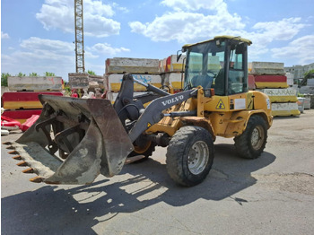 Натоварувач на тркала VOLVO L30
