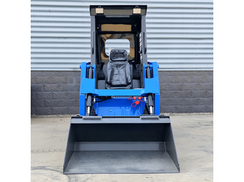 Нов Компактен натоварувач LEZUM LA670 Mini Small Skid Steer Loader Compact Track Diesel Mini Skid Steer Loader For Sale With Small Mini Skid Steer Attachments 4 In 1 Bucket: слика 2 Нов Компактен натоварувач LEZUM LA670 Mini Small Skid Steer Loader Compact Track Diesel Mini Skid Steer Loader For Sale With Small Mini Skid Steer Attachments 4 In 1 Bucket: слика 2