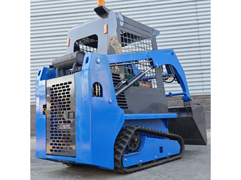 Нов Компактен натоварувач LEZUM LA670 Mini Small Skid Steer Loader Compact Track Diesel Mini Skid Steer Loader For Sale With Small Mini Skid Steer Attachments 4 In 1 Bucket: слика 5 Нов Компактен натоварувач LEZUM LA670 Mini Small Skid Steer Loader Compact Track Diesel Mini Skid Steer Loader For Sale With Small Mini Skid Steer Attachments 4 In 1 Bucket: слика 5