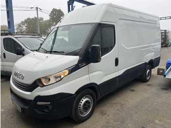 Товарно комбе IVECO Daily 35s18