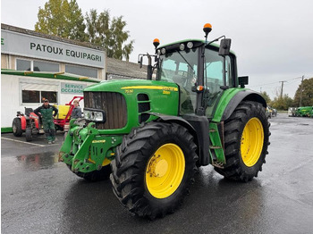 Трактор JOHN DEERE 7530