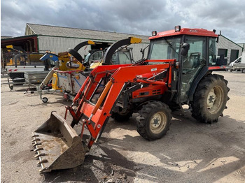 Трактор KIOTI