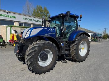 Трактор NEW HOLLAND T7.245