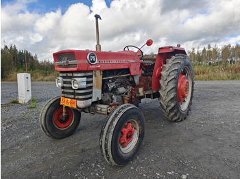 Трактор MASSEY FERGUSON 100 series