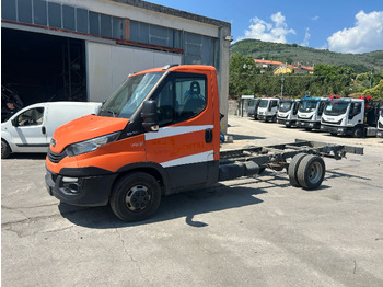 Комбе со отворен сандак IVECO Daily