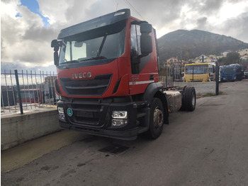 Камион со кабинска шасија IVECO Stralis