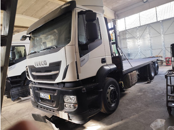 Камион со платформа IVECO Stralis