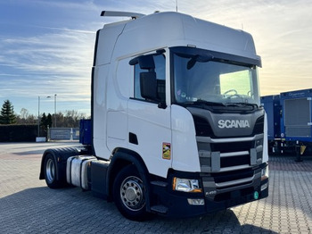 Камион влекач SCANIA R 450