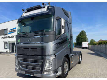 Камион влекач VOLVO FH 460