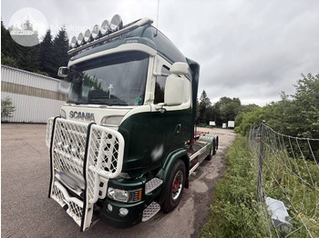 Камион со кука за подигање SCANIA R 520