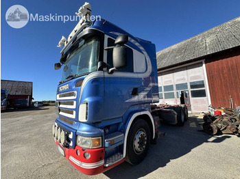 Камион со кабинска шасија SCANIA R 560