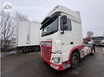 Камион влекач DAF XF 460