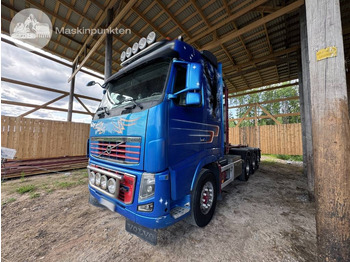 Камион со кука за подигање VOLVO FH16 550