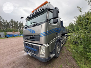 Камион со кука за подигање VOLVO FH 480