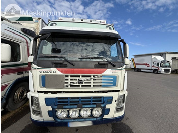 Камион сандучар Volvo FM 440: слика 2