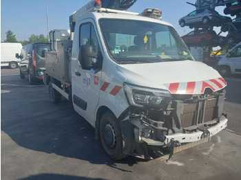 Камион со подигачка кошница RENAULT Master 2.3