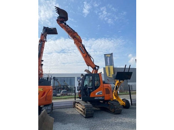 Багер гасеничар DOOSAN DX140LCR-5