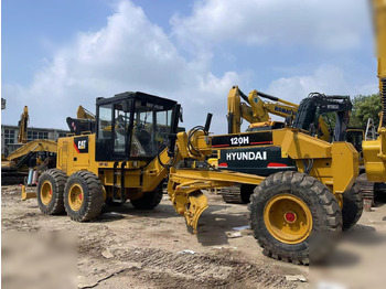 Порамнувач CATERPILLAR 120H