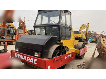 Ваљак за пат DYNAPAC CC421: слика 3