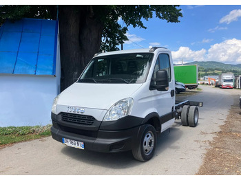 Камион со кабинска шасија IVECO Daily 35c13