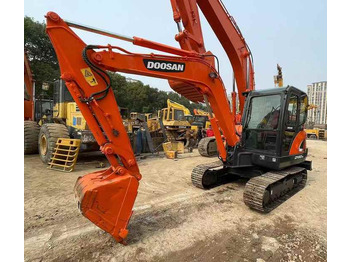 Багер DOOSAN DX60