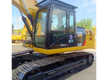 Багер CATERPILLAR 320D