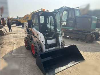 Компактен натоварувач BOBCAT S550: слика 2 Компактен натоварувач BOBCAT S550: слика 2