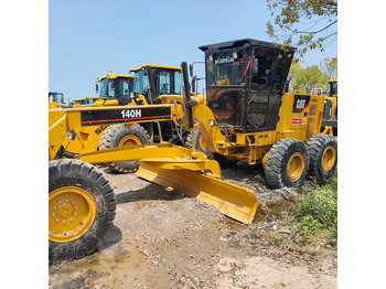 Порамнувач CATERPILLAR 140H