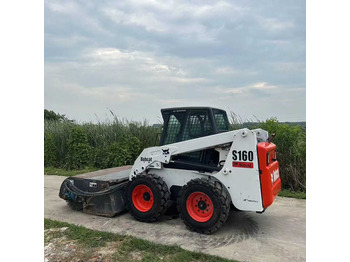 Компактен натоварувач BOBCAT S160